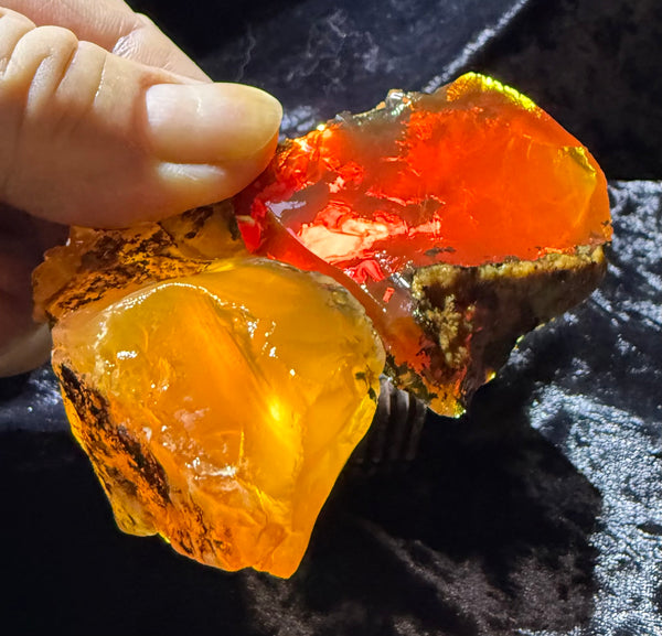 100 Grams of Oregon Fire Opal Rough