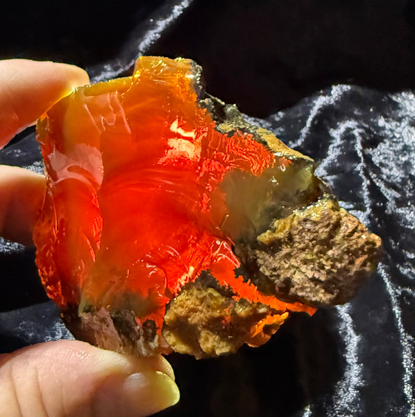 148 Gram Oregon Chocolate Fire Opal Rough